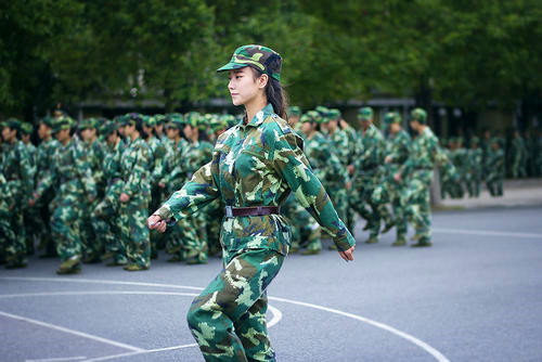 軍訓(xùn)2.jpg